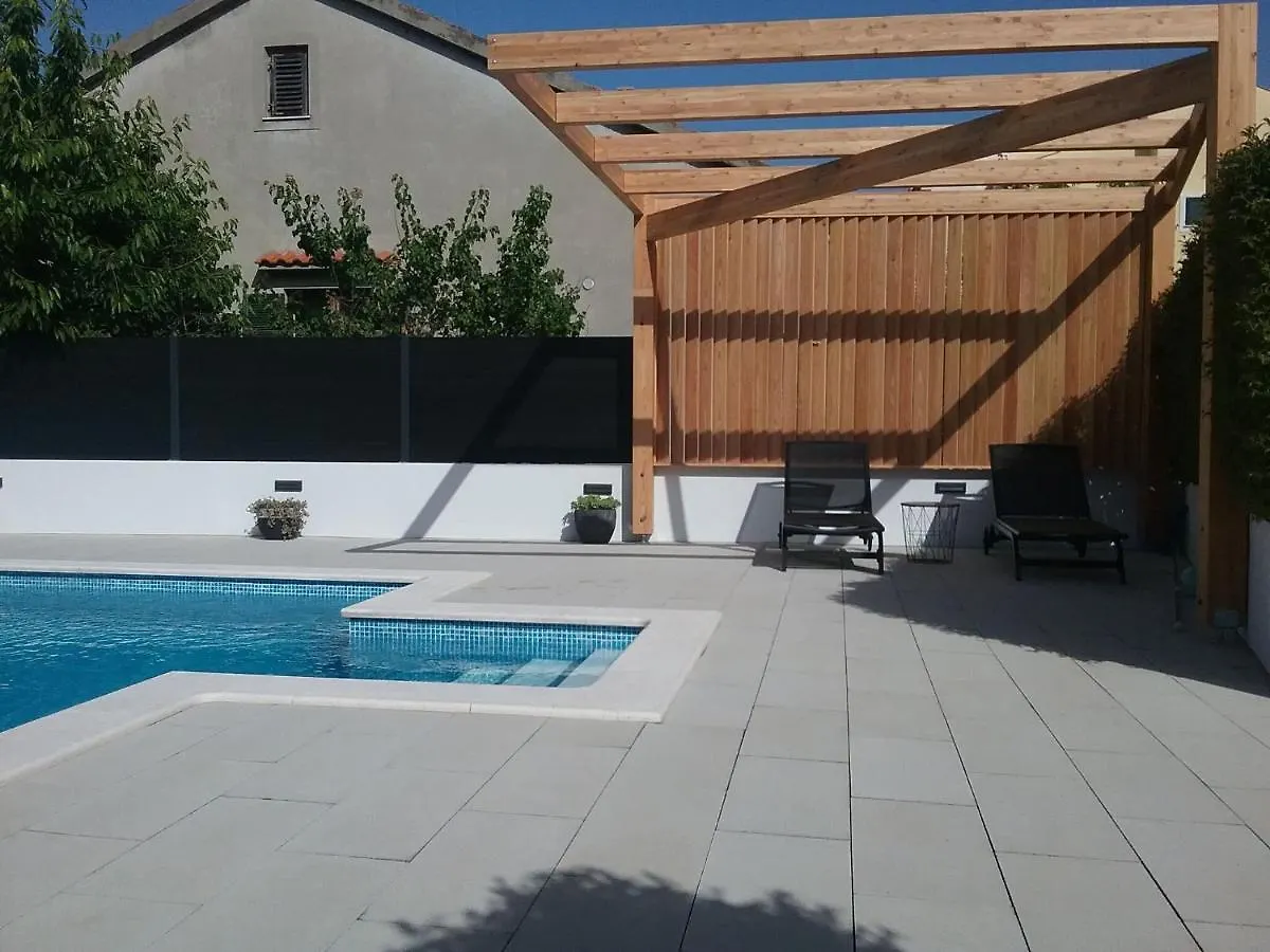 Gorgeous Seaside Villa In Zadar With Swimming Pool